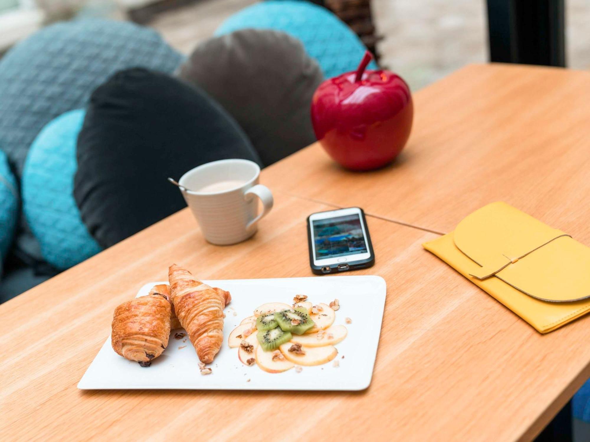 Ibis Styles La Rochelle Centre Hotel Bagian luar foto