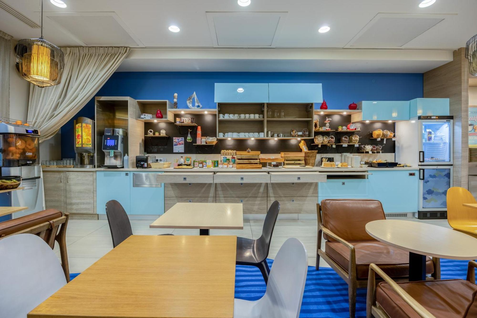 Ibis Styles La Rochelle Centre Hotel Bagian luar foto